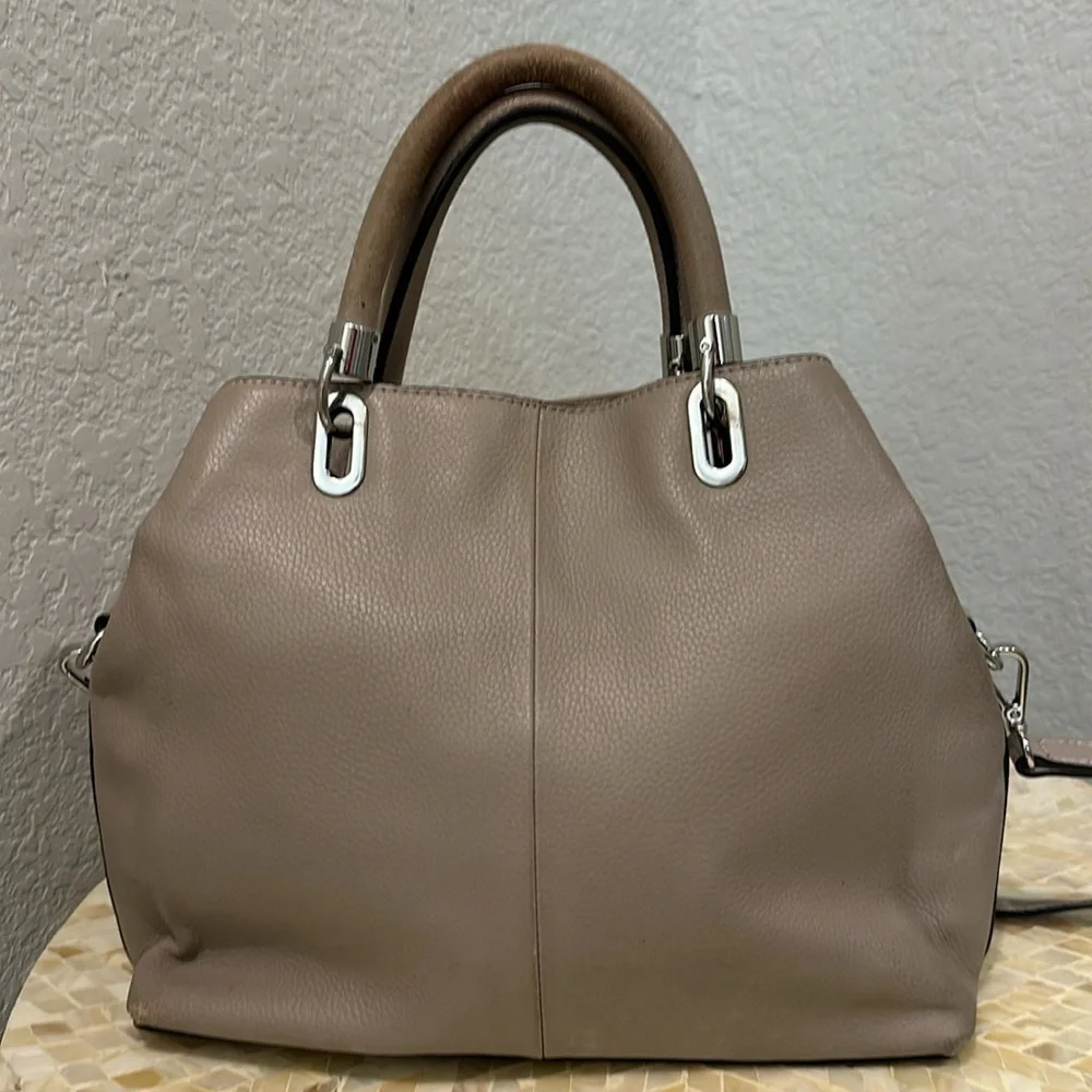 Vince Camuto tote